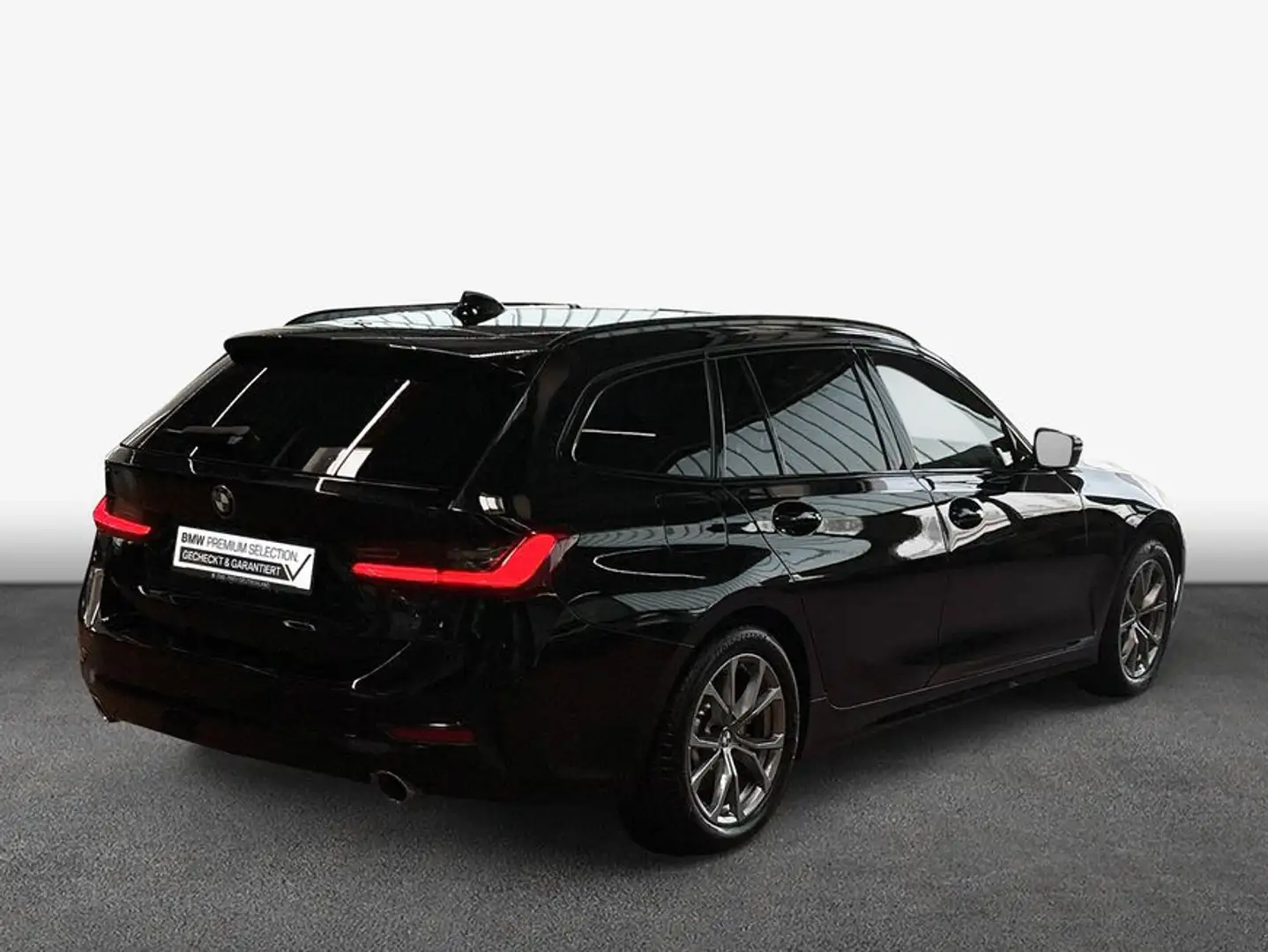 BMW 330 i Touring xDrive Aut. Sport Line Standhzg AHK Black - 2