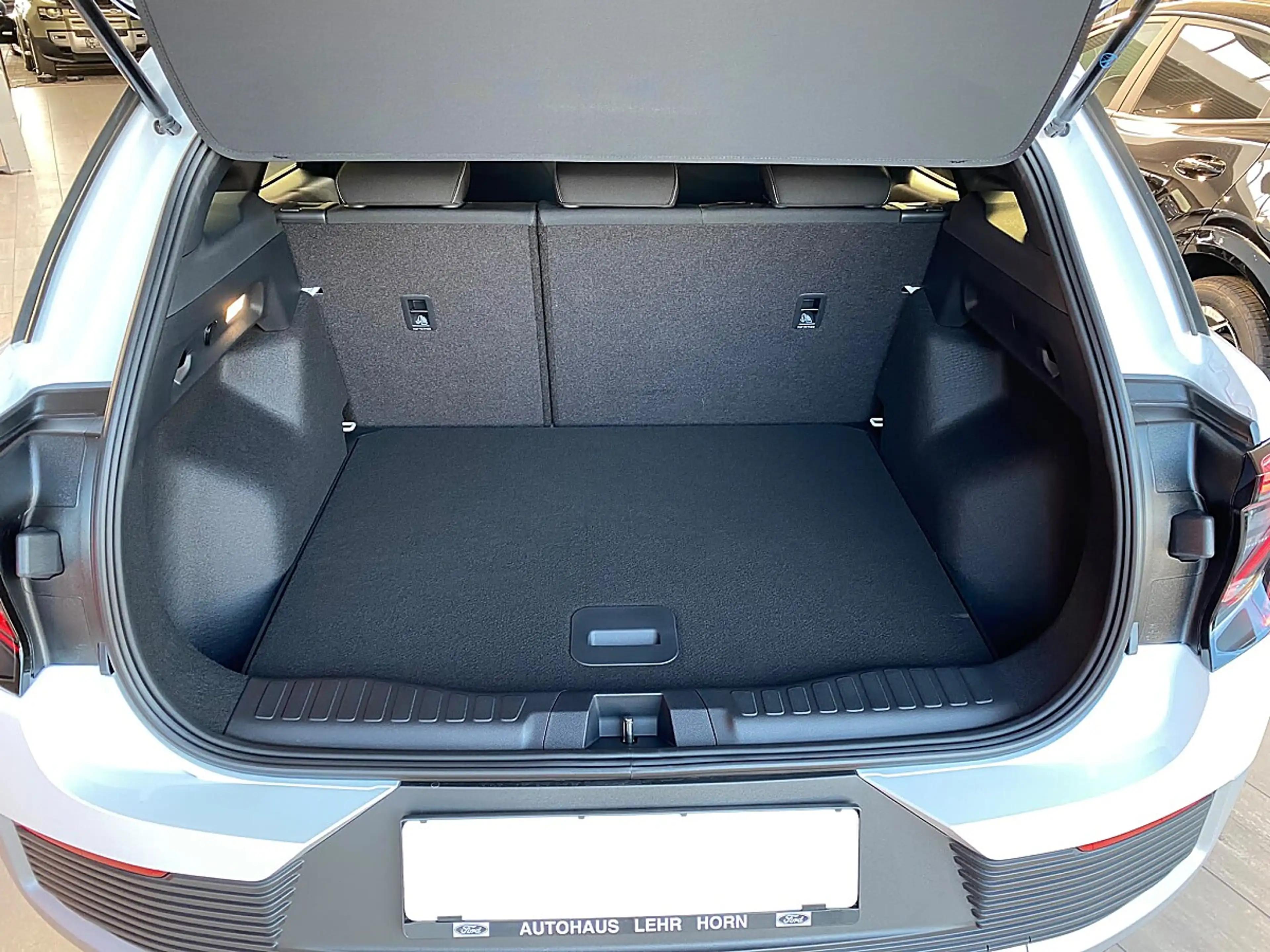 Ford Explorer Elektro 58kWh Style — photo 11