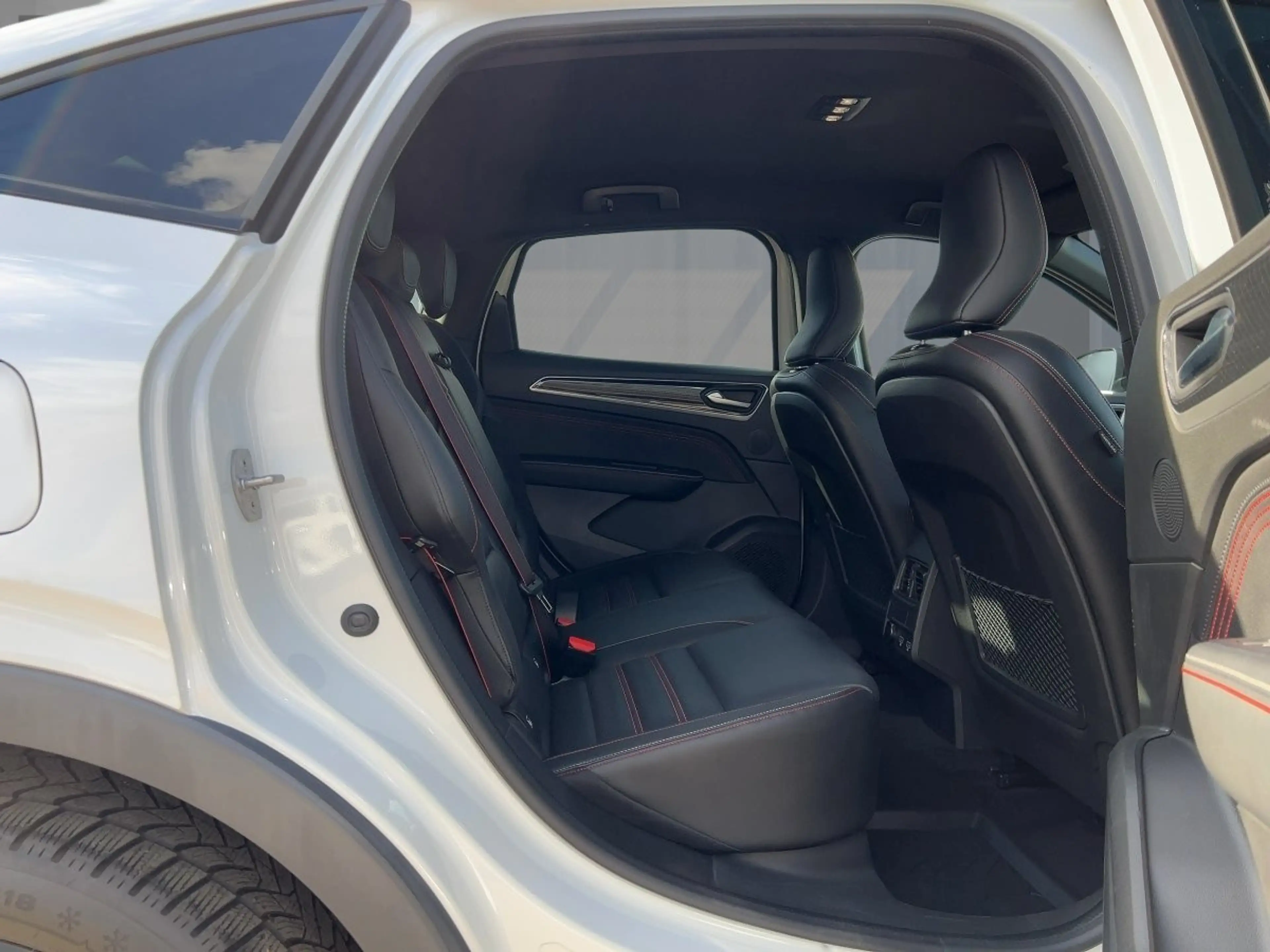 Renault Arkana R.S. LINE TCe 160 EDC  SELBSTPARKEND — photo 9