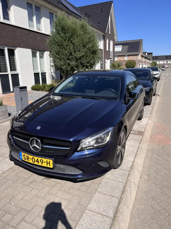 Mercedes-Benz CLA 180