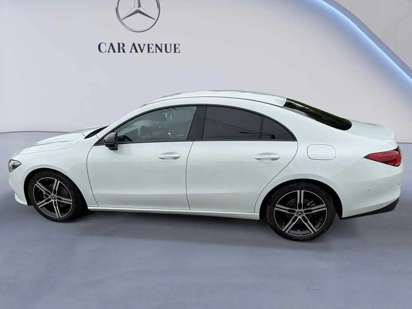 Mercedes-Benz CLA 180 Coupé Progressive - 2