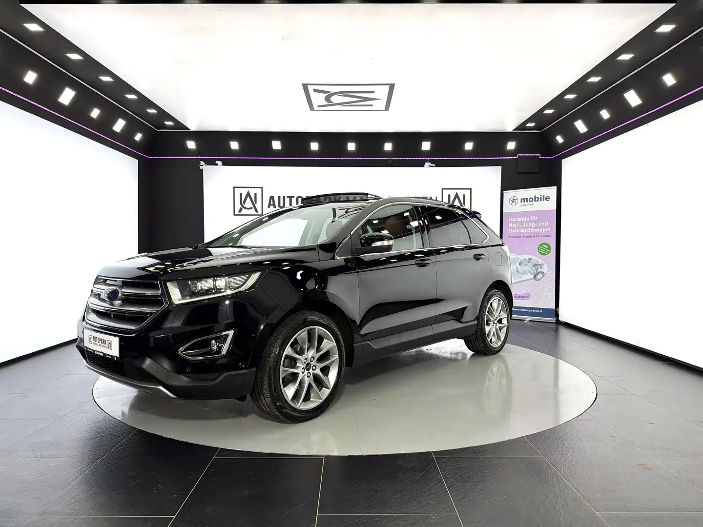 Ford Edge 2.0 Titanium 4x4 Aut. *PANO*KAMERA*MEMORY* Schwarz - 2