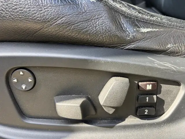 BMW X5 view 13