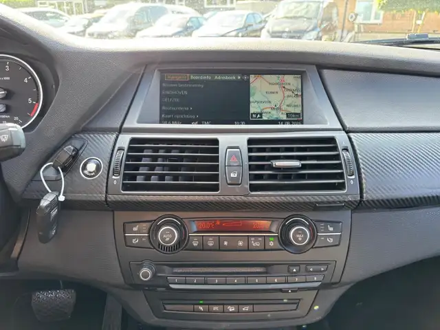BMW X5 view 15