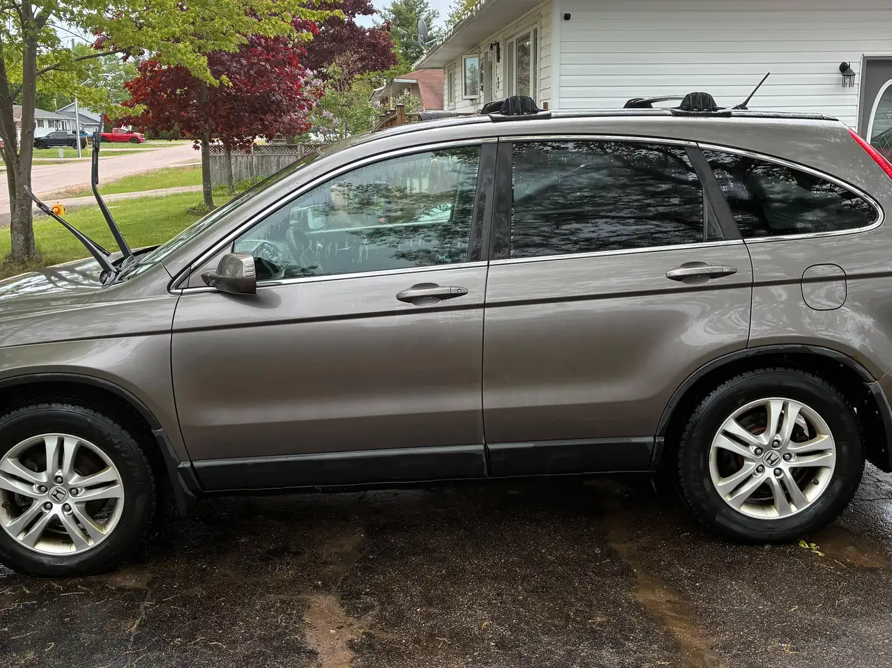 Honda CR-V photo Honda CR-V