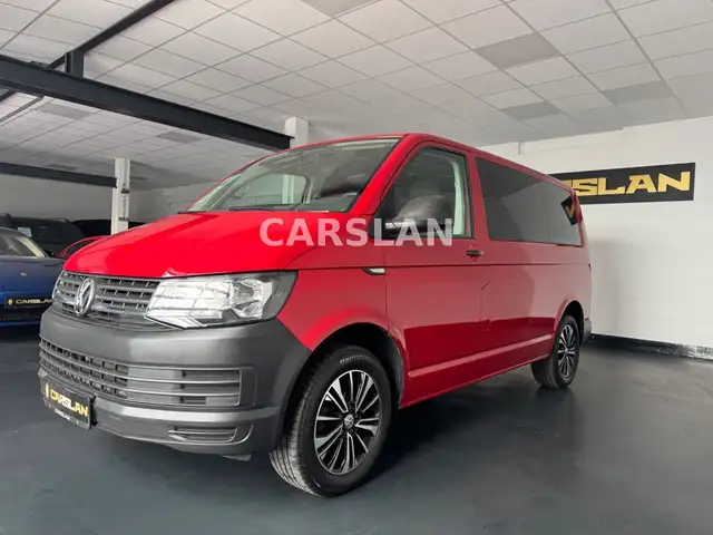 Volkswagen Transporter view 7