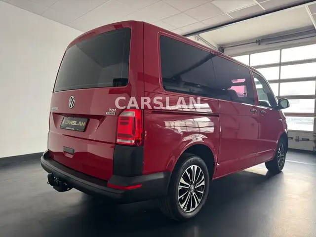 Volkswagen Transporter view 15