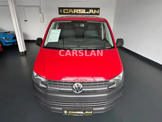 Volkswagen Transporter view 6