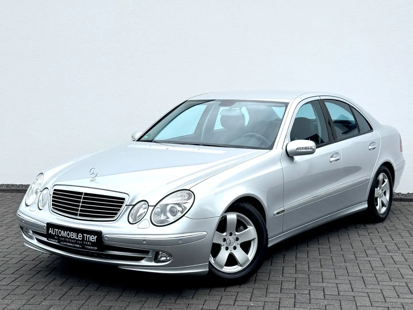 Mercedes-Benz E 220 CDI Avantgarde /XENON/NAVI/PDC/GARANTIE Argent - 1