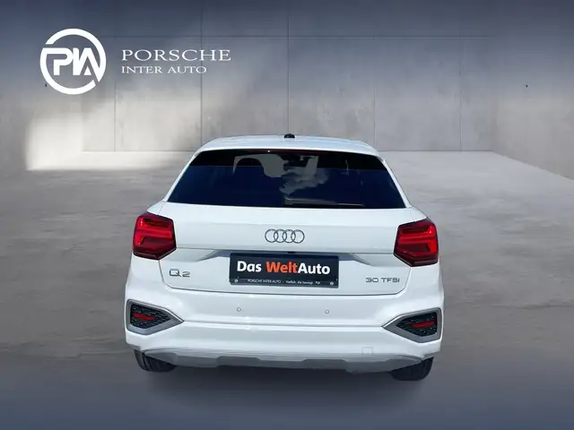 Audi Q2 view 4