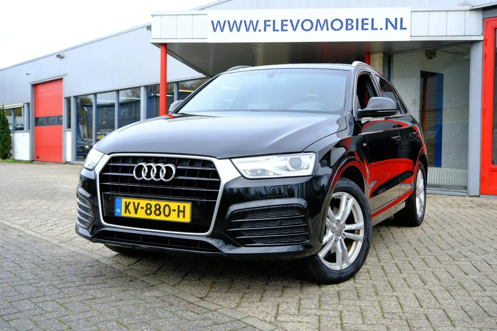 Audi Q3 1.4 TFSI CoD Sport Pro Line S Aut. Camera|PDC|Pano Black - 1