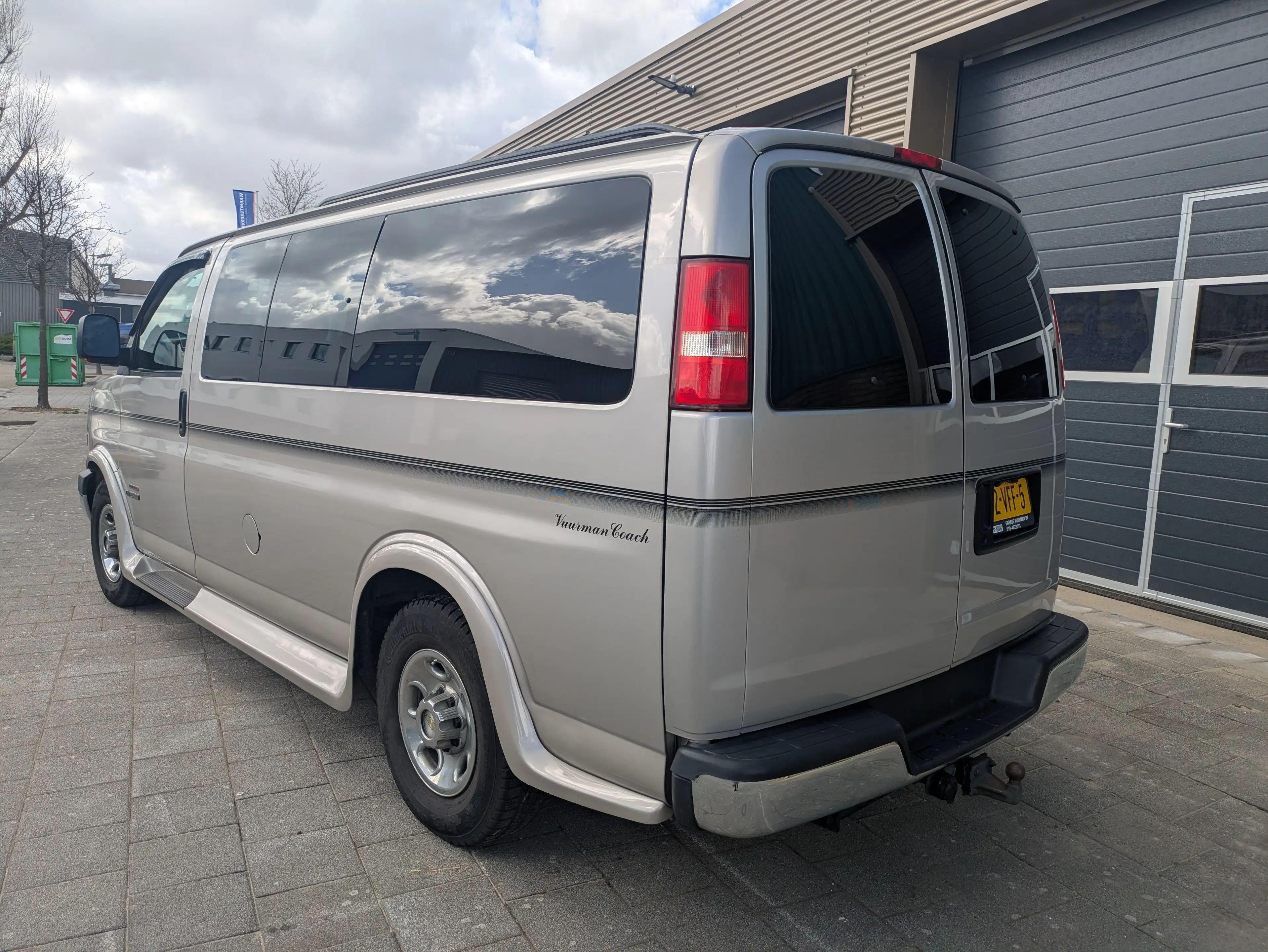 Chevrolet Express duramax — photo 5
