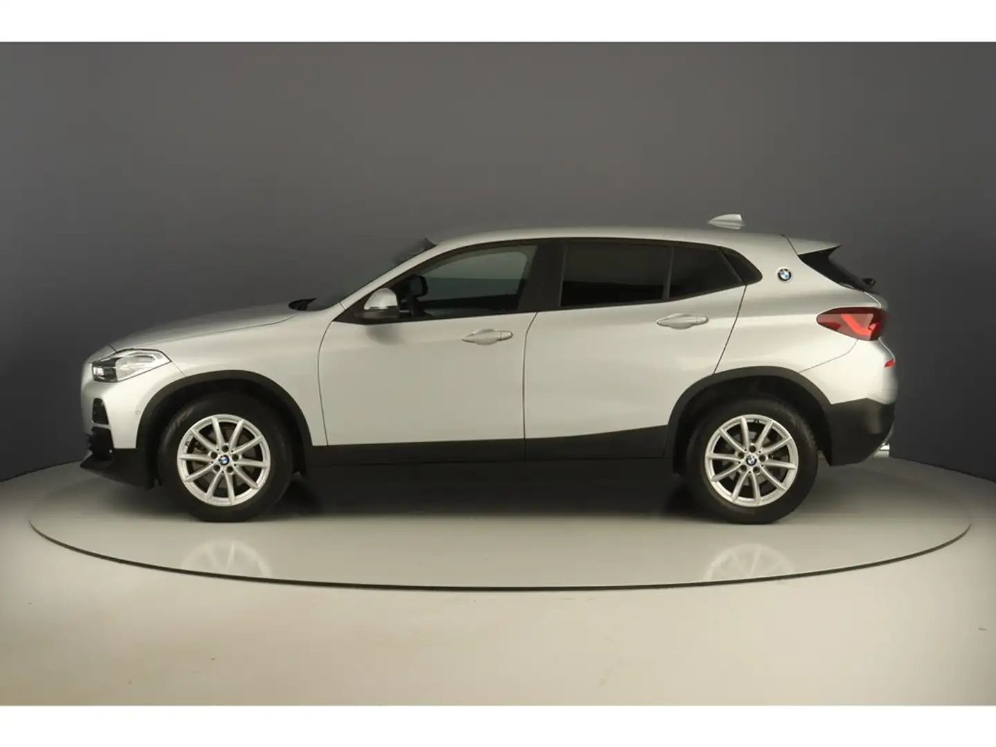 BMW X2 sDrive18i 136pk Advantage Business Silver - 2