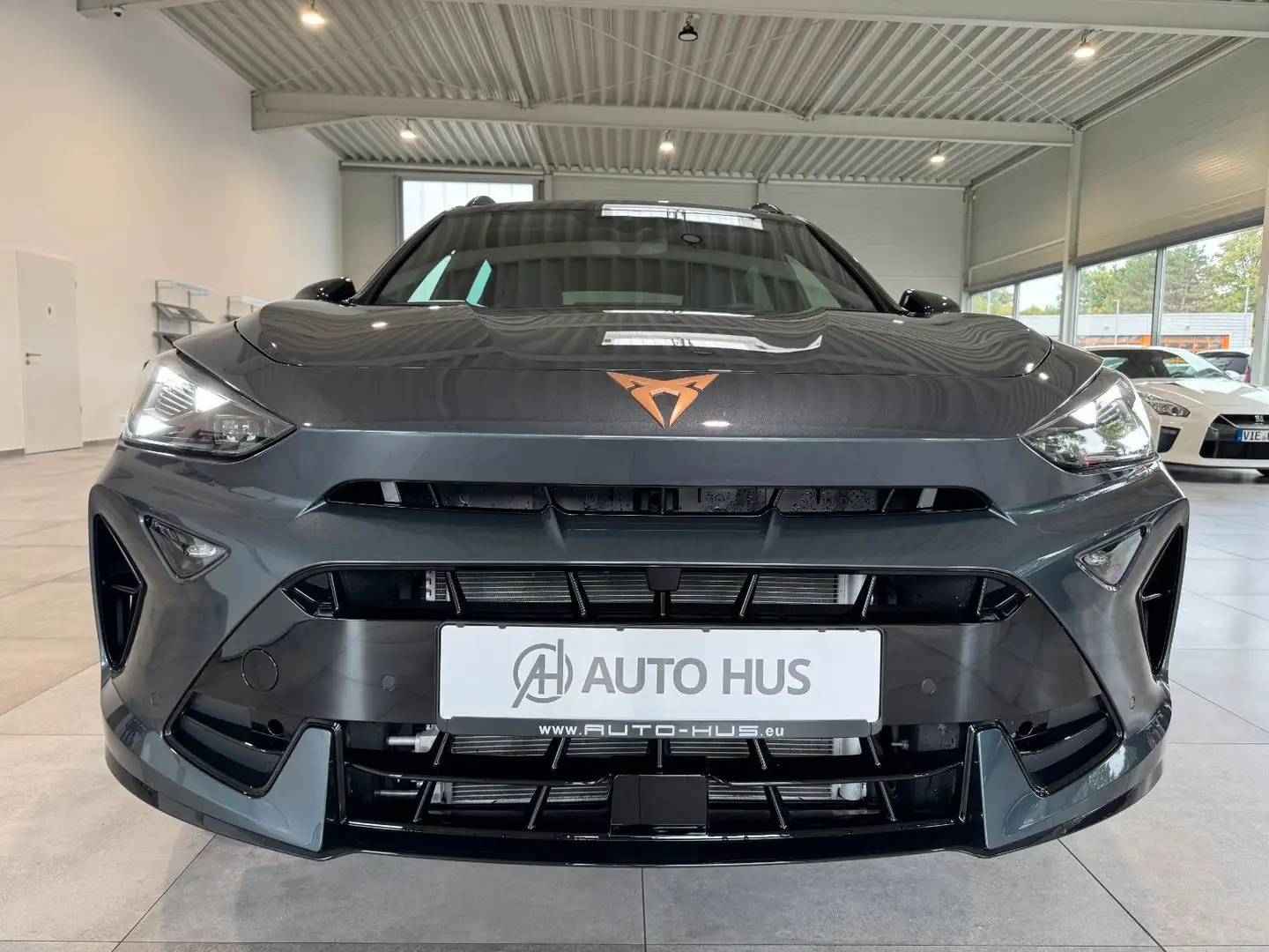 CUPRA Formentor 1.5 eTSI Benzin/Hybride/LED/PDC/SHZ Gris - 2