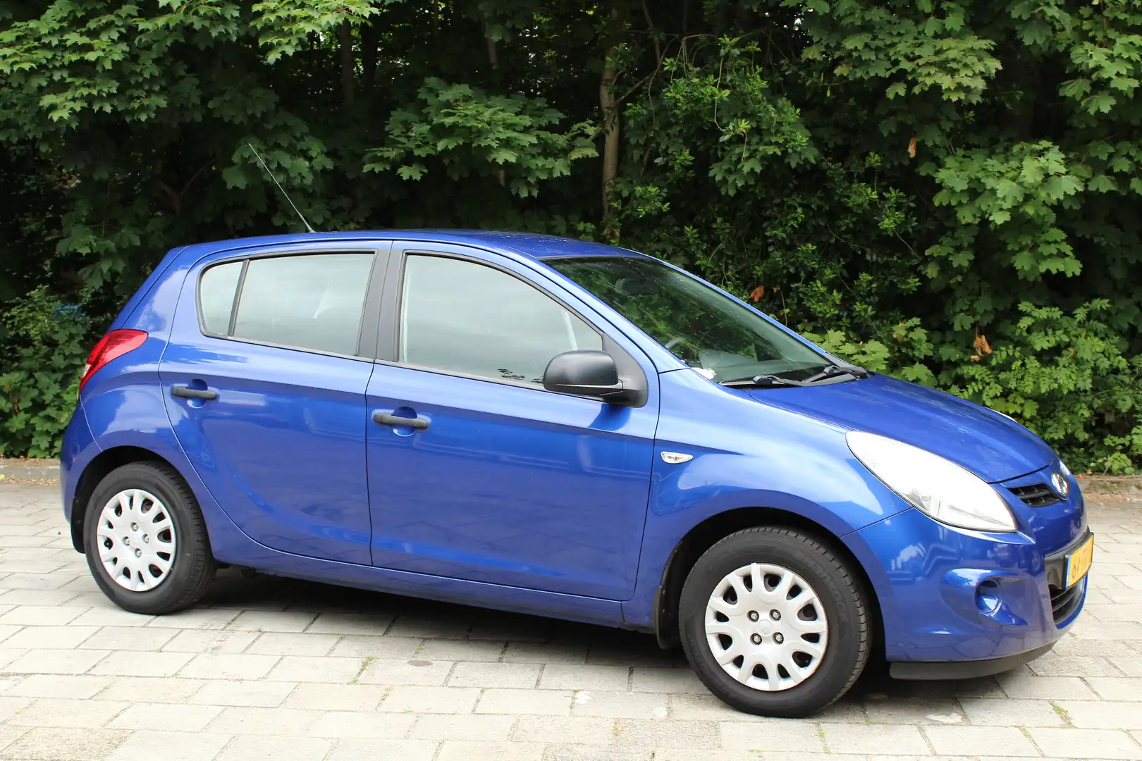 Hyundai i20 1.2i i-Drive APK bij aflevering Leuke auto! Bleu - 2