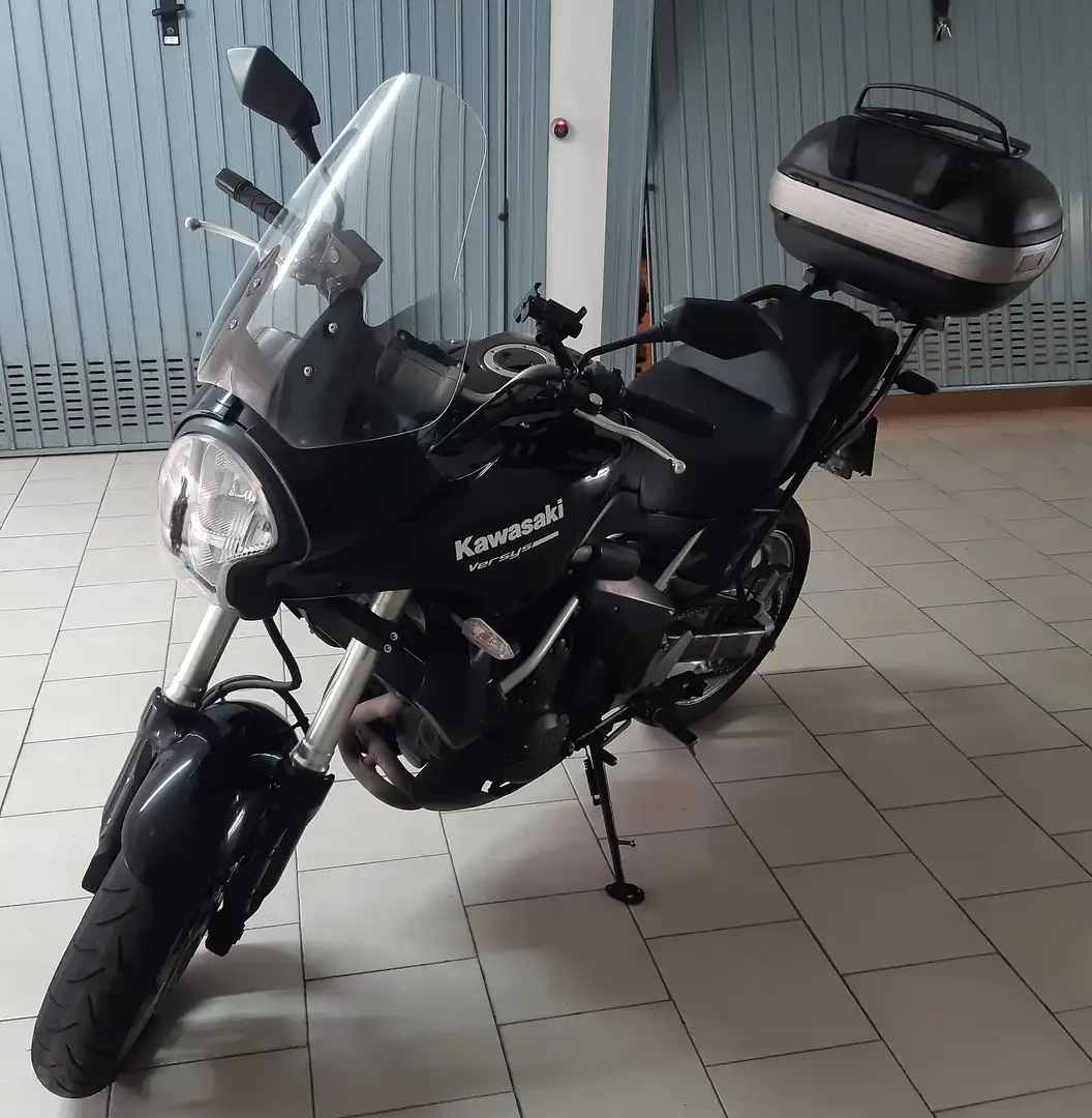 Kawasaki Versys 650 Negru - 1