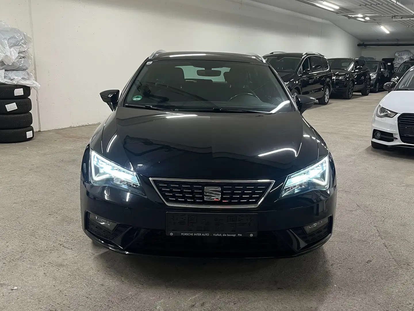 SEAT Leon Xcellence Schwarz - 2