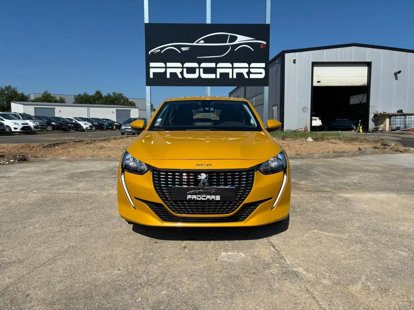 Peugeot 208 1.2i PureTech 12V S\u0026S - 100  II 2019 BERLINE  Jaune - 2