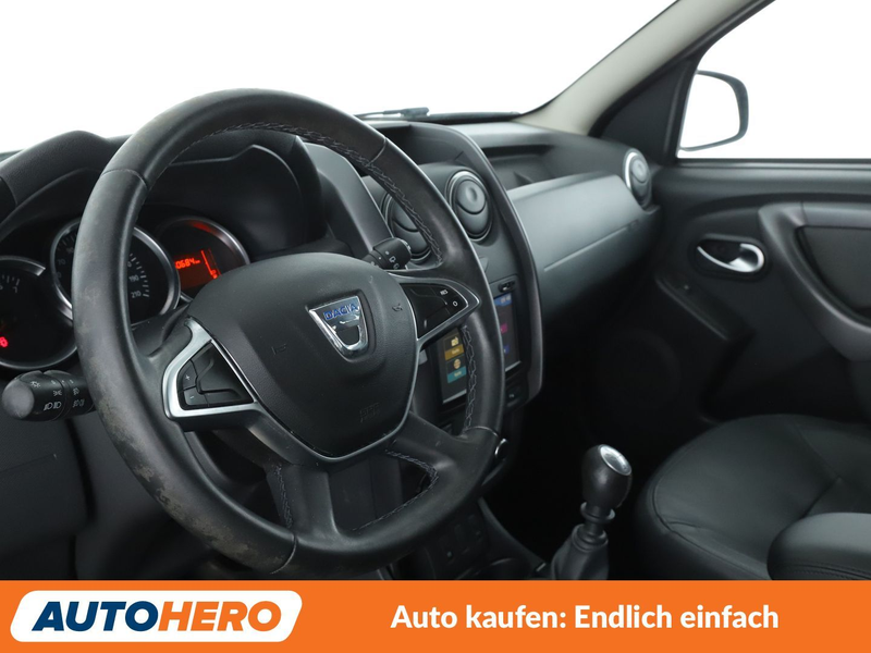 Dacia Duster 1.2 TCe Prestige 4x2 *NAVI*TEMPO*CAM*SHZ*ALU* — photo 11