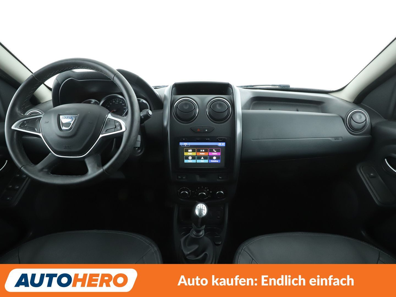 Dacia Duster 1.2 TCe Prestige 4x2 *NAVI*TEMPO*CAM*SHZ*ALU* — photo 12