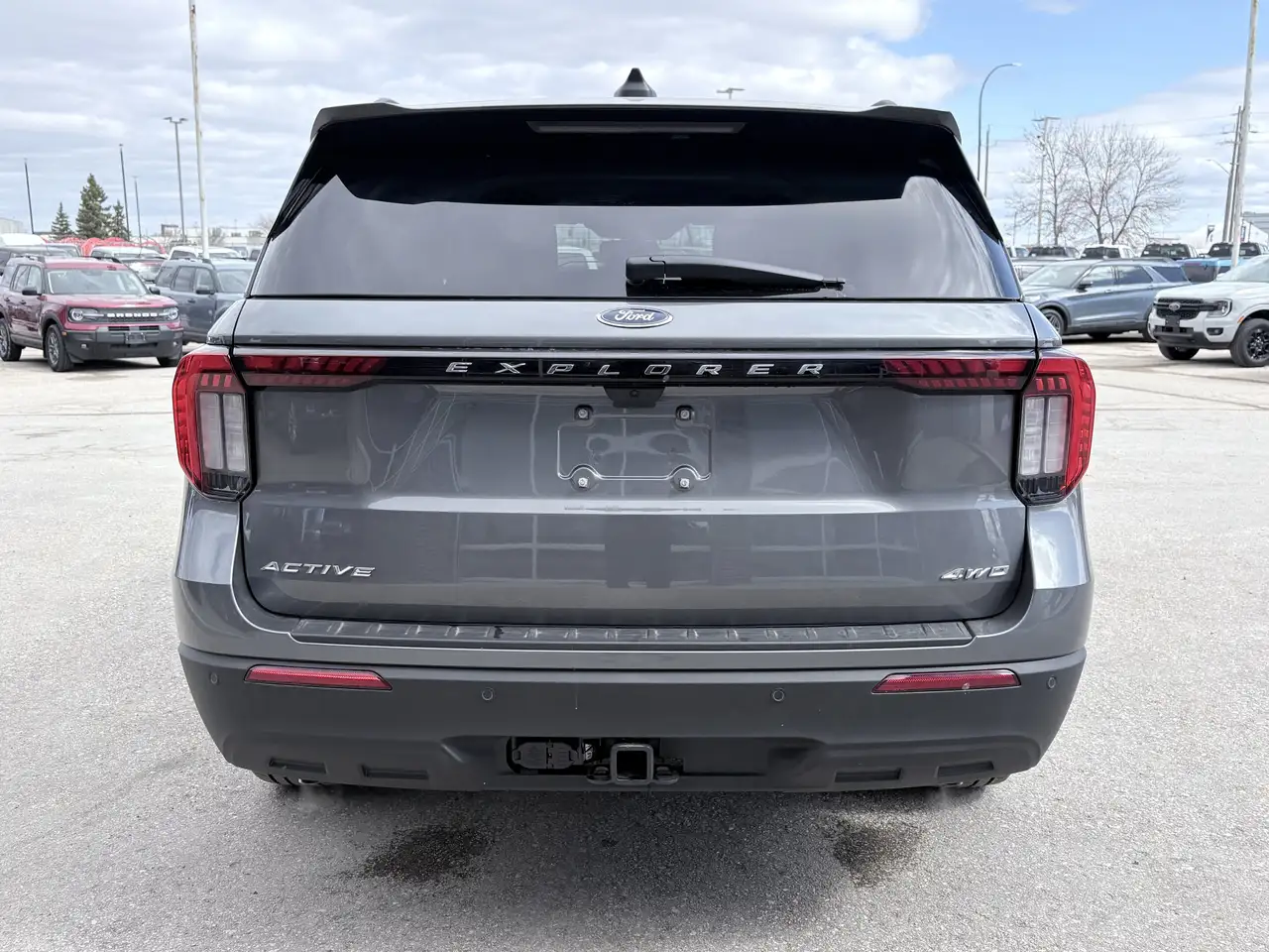 Ford Explorer снимка Ford Explorer