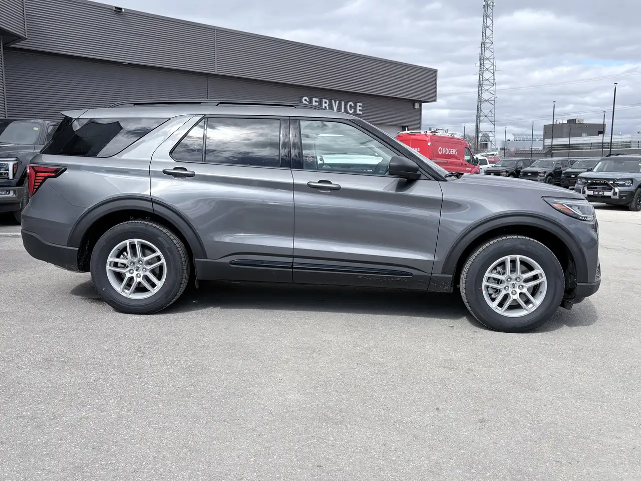 Ford Explorer снимка Ford Explorer