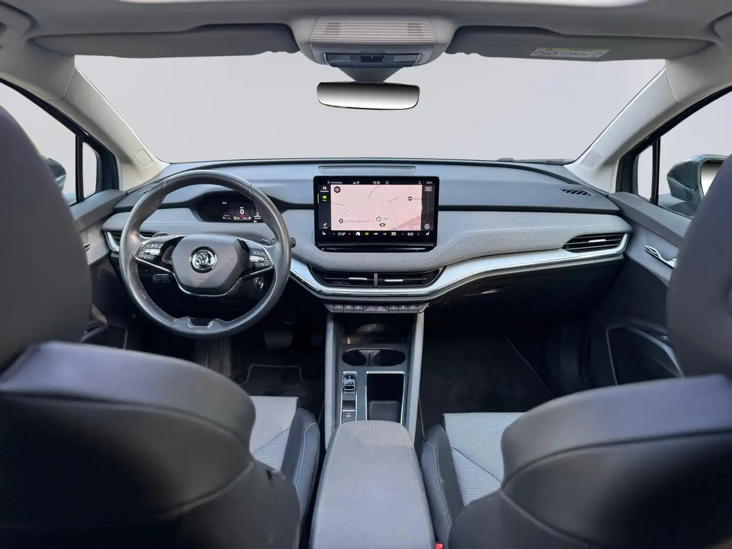 Skoda Enyaq iV 80, panoramadak, achteruitrijcamera, stoel-stuu Gris - 2