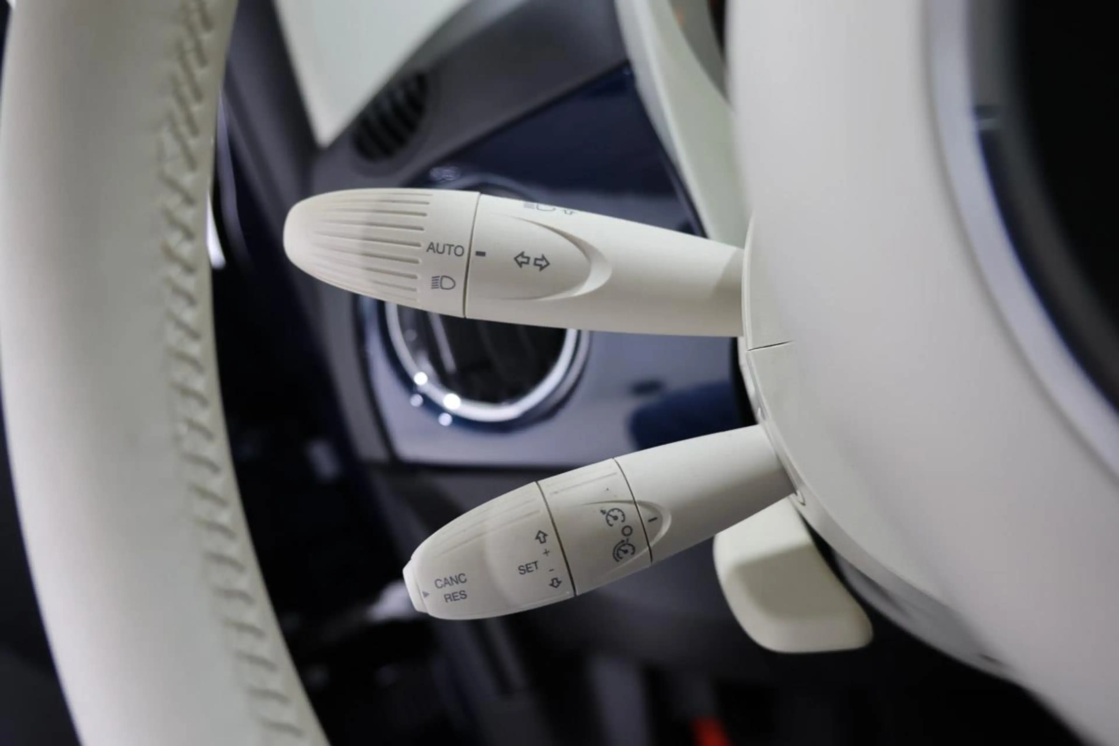 Fiat 500 1.2 AUTOMATIQUE SEMI CUIR GPS REGU RADAR JA15 — photo 15