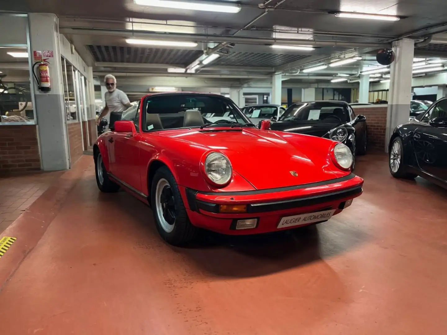 Porsche 911 3.2 Cabriolet Rot - 2