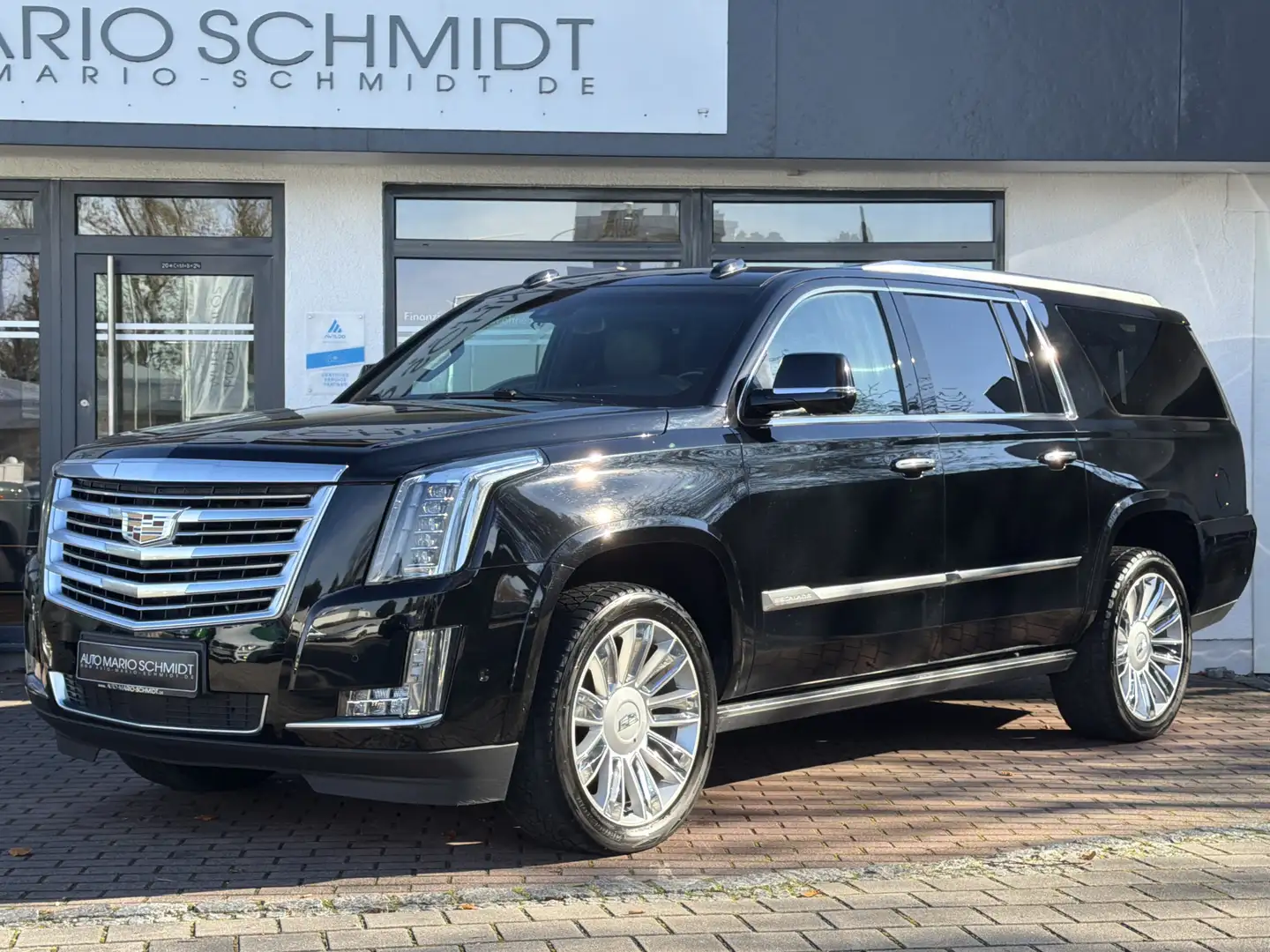 Cadillac Escalade 6,2l Platinum ESV Lang Prins-LPG*Bose* Schwarz - 1