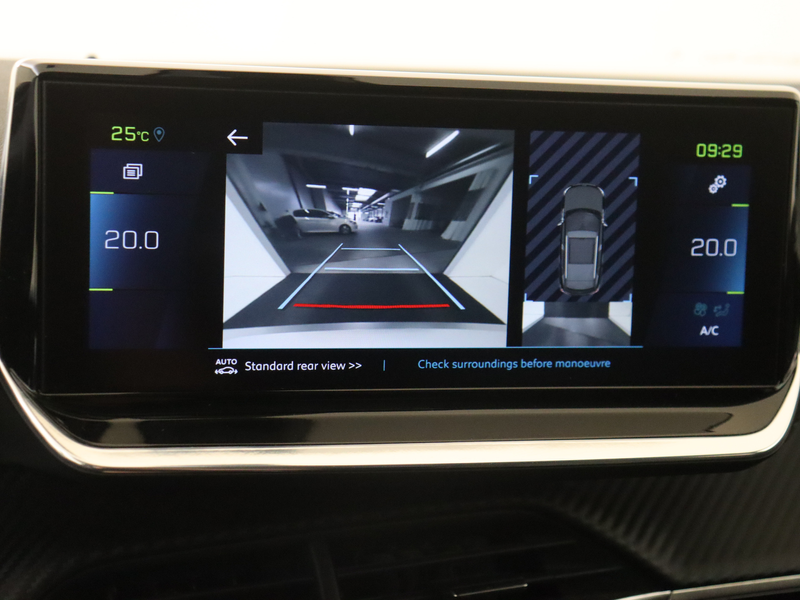 Peugeot e-2008 EV Allure Pack 50 kWh — photo 14