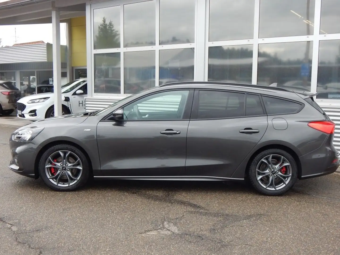 Ford Focus Turnier 1.0 EcoBoost Start-Stopp-System Aut. ST-LI Gris - 2