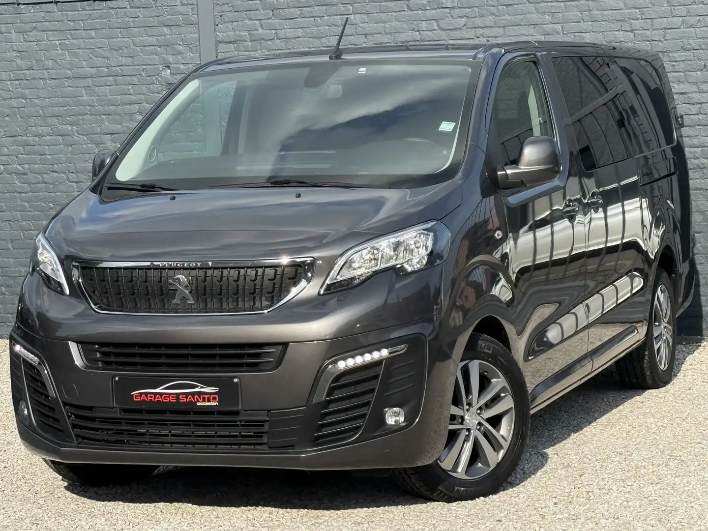 Peugeot Expert 2.0 BlueHDi L3 Long Utilitaire 5 Places /// /// Grau - 1