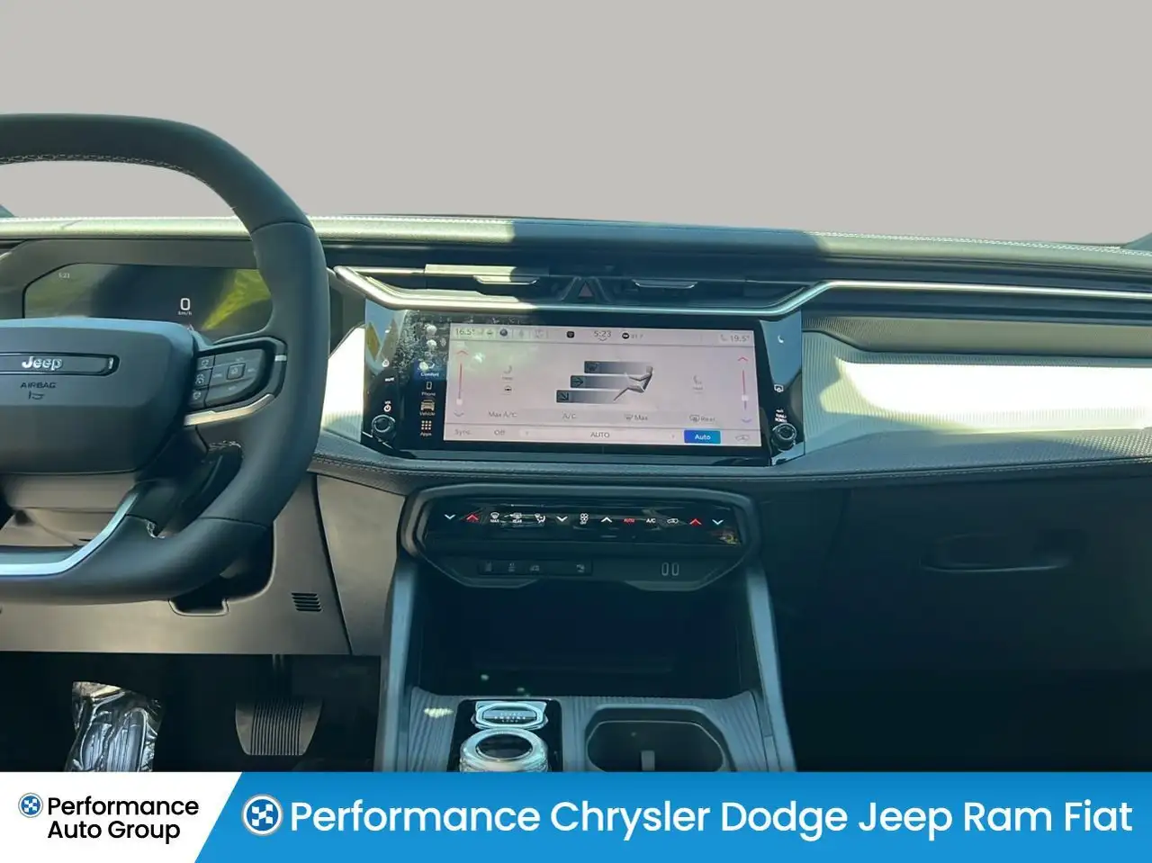 Jeep Cherokee снимка Jeep Cherokee