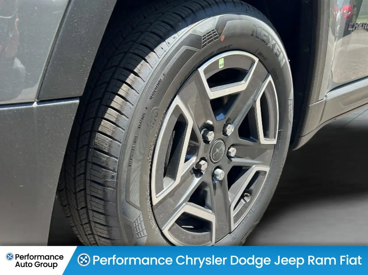 Jeep Cherokee снимка Jeep Cherokee