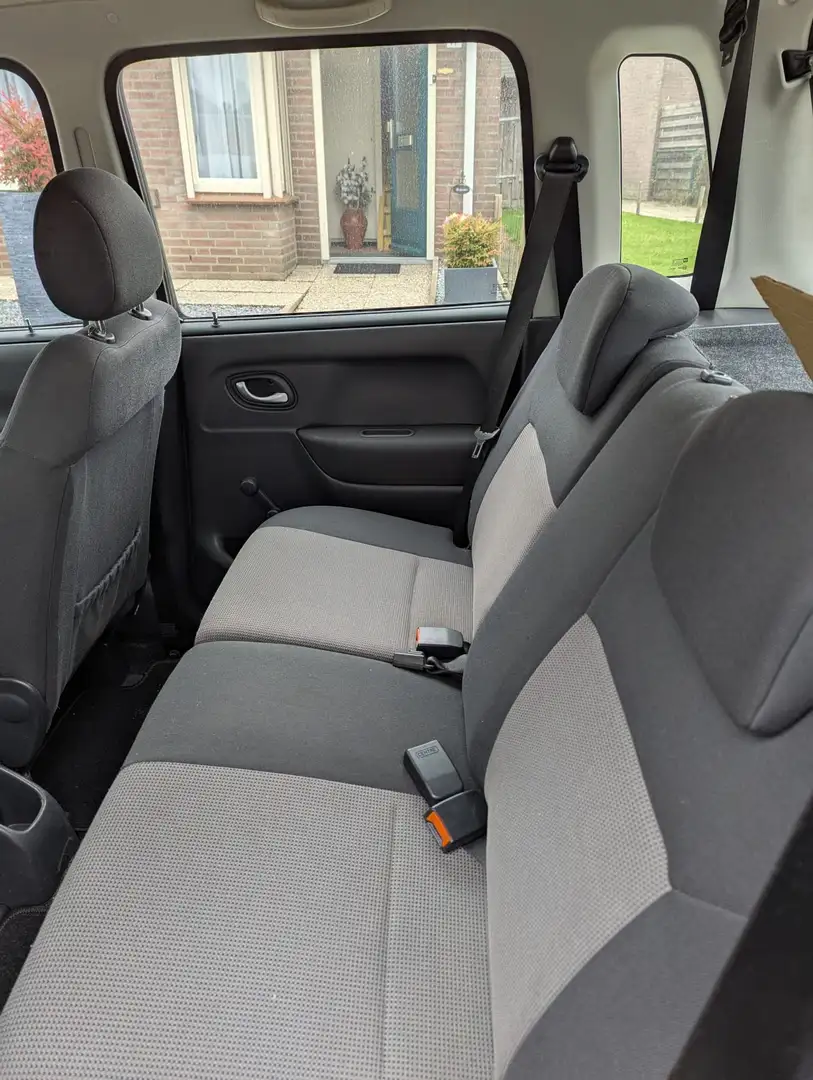 Opel Agila Agila 1.2-16V Maxx Zwart - 2