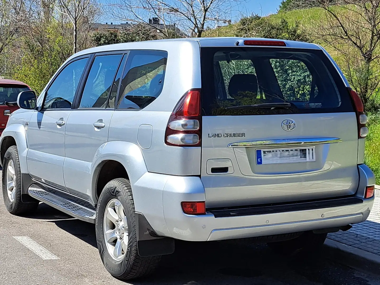 Toyota Land Cruiser Land Cruiser D-4D VX con techo solar Plateado - 2