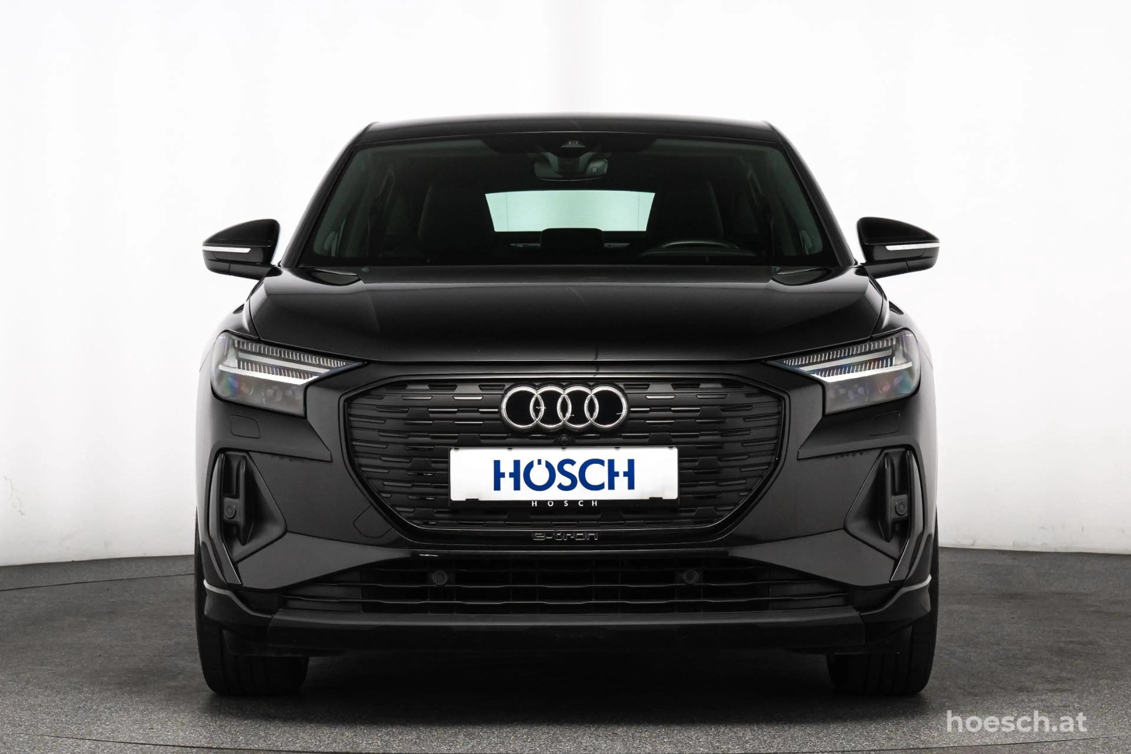 Audi Q4 e-tron SB 45 quattro S-LINE 21" BLACK MATRIX WÄRME ++ — photo 2