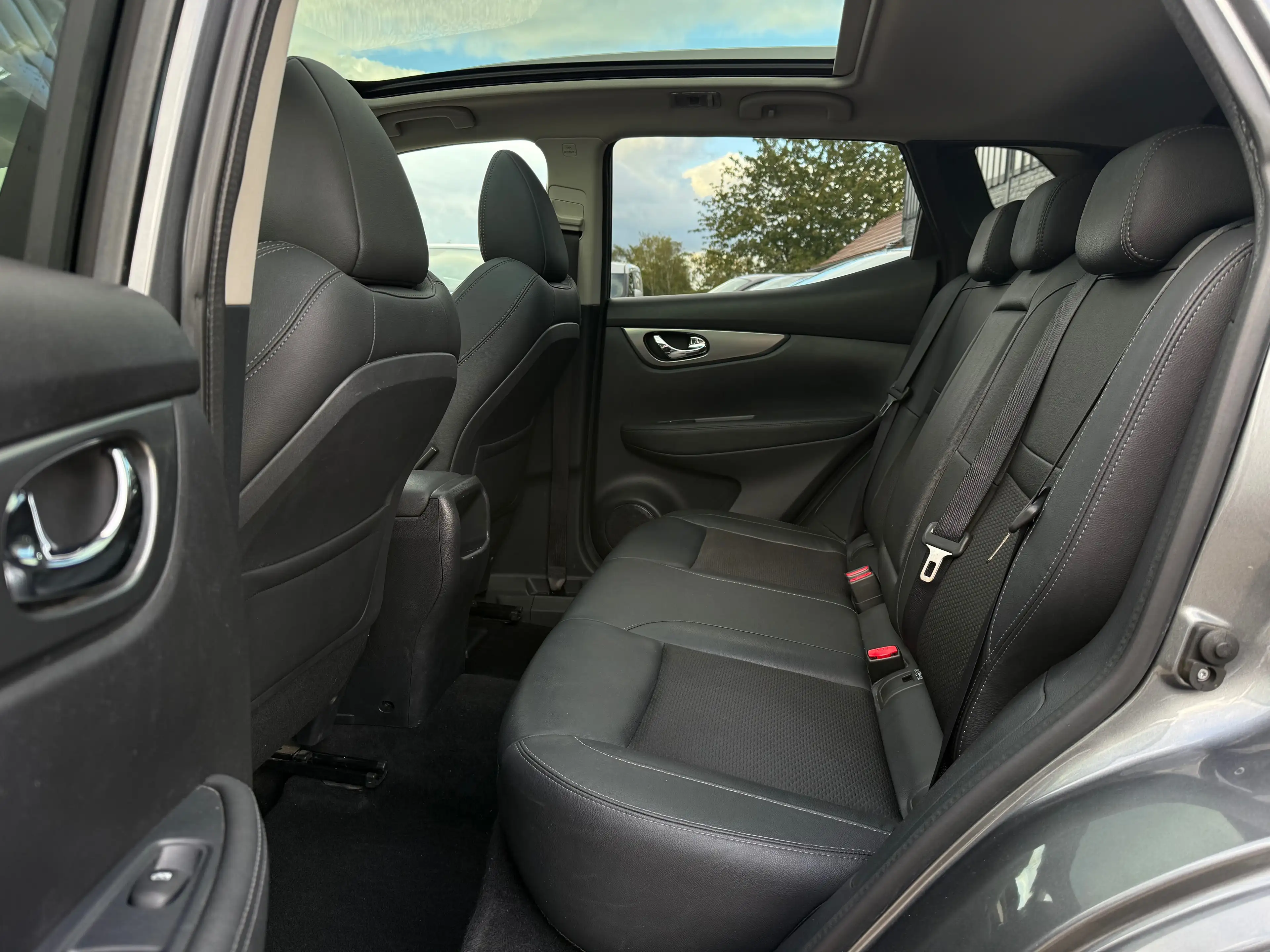 Nissan Qashqai Qashqai 1.5 dCi New Tekna /Navi/CarPlay/Pano/Led/360/Pdc/Garantie/ — photo 11