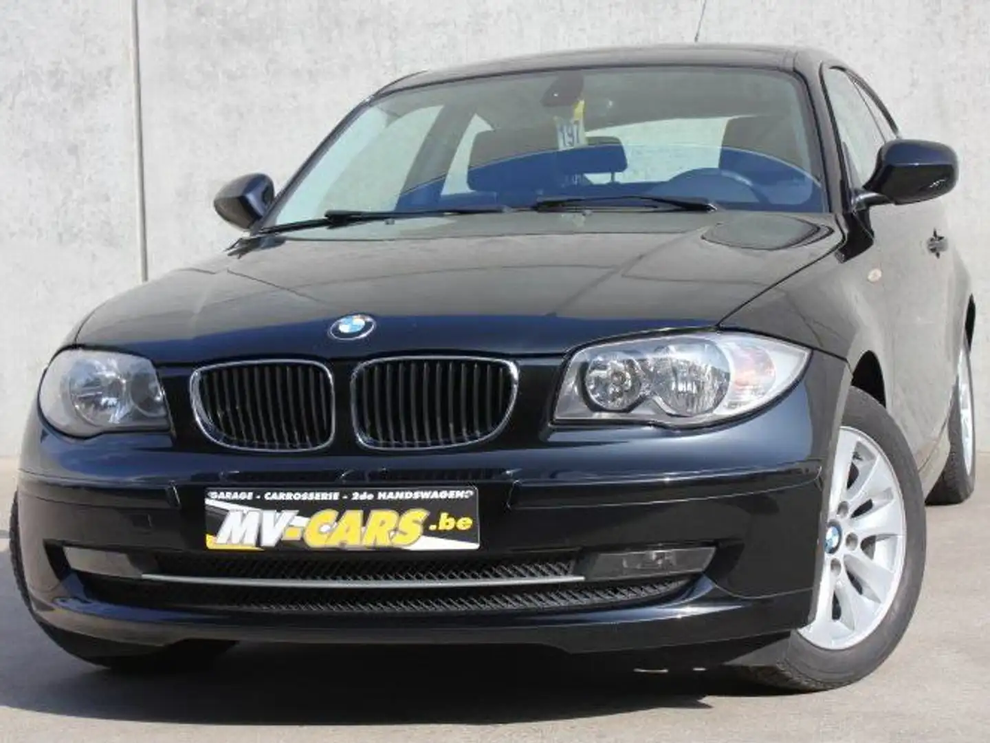 BMW 116 BMW 116i/3-deur/Multistuur Schwarz - 1
