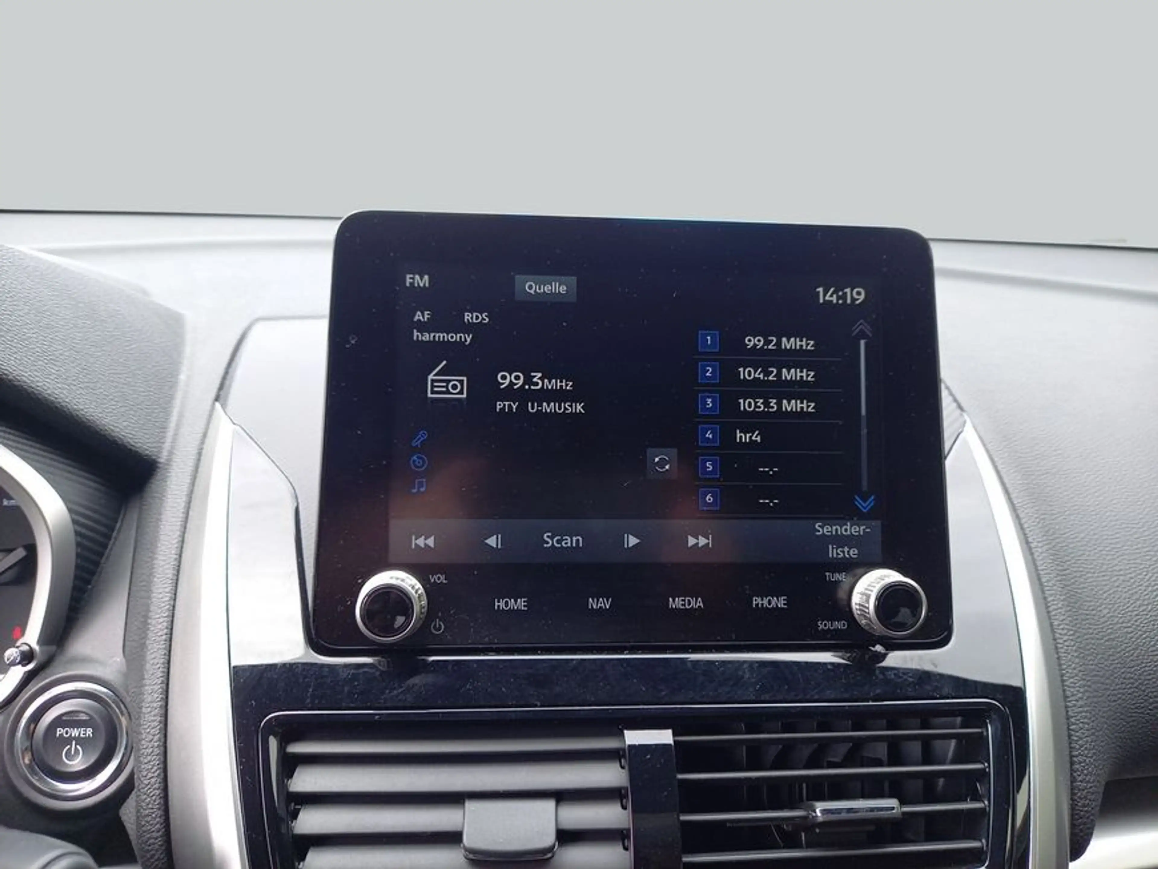 Mitsubishi Eclipse Cross Plug-In Hybrid 4WD Plus — photo 19