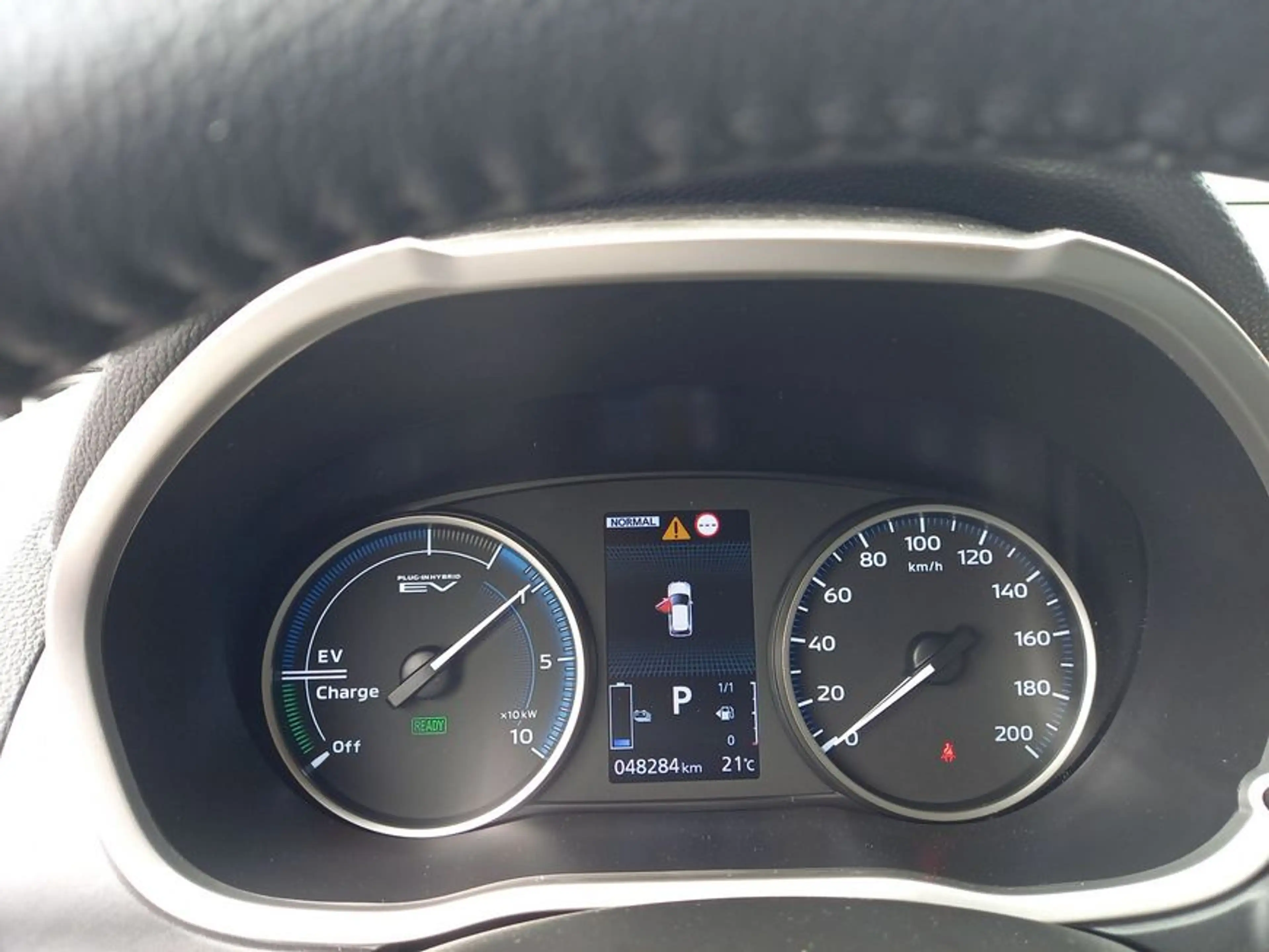 Mitsubishi Eclipse Cross Plug-In Hybrid 4WD Plus — photo 18