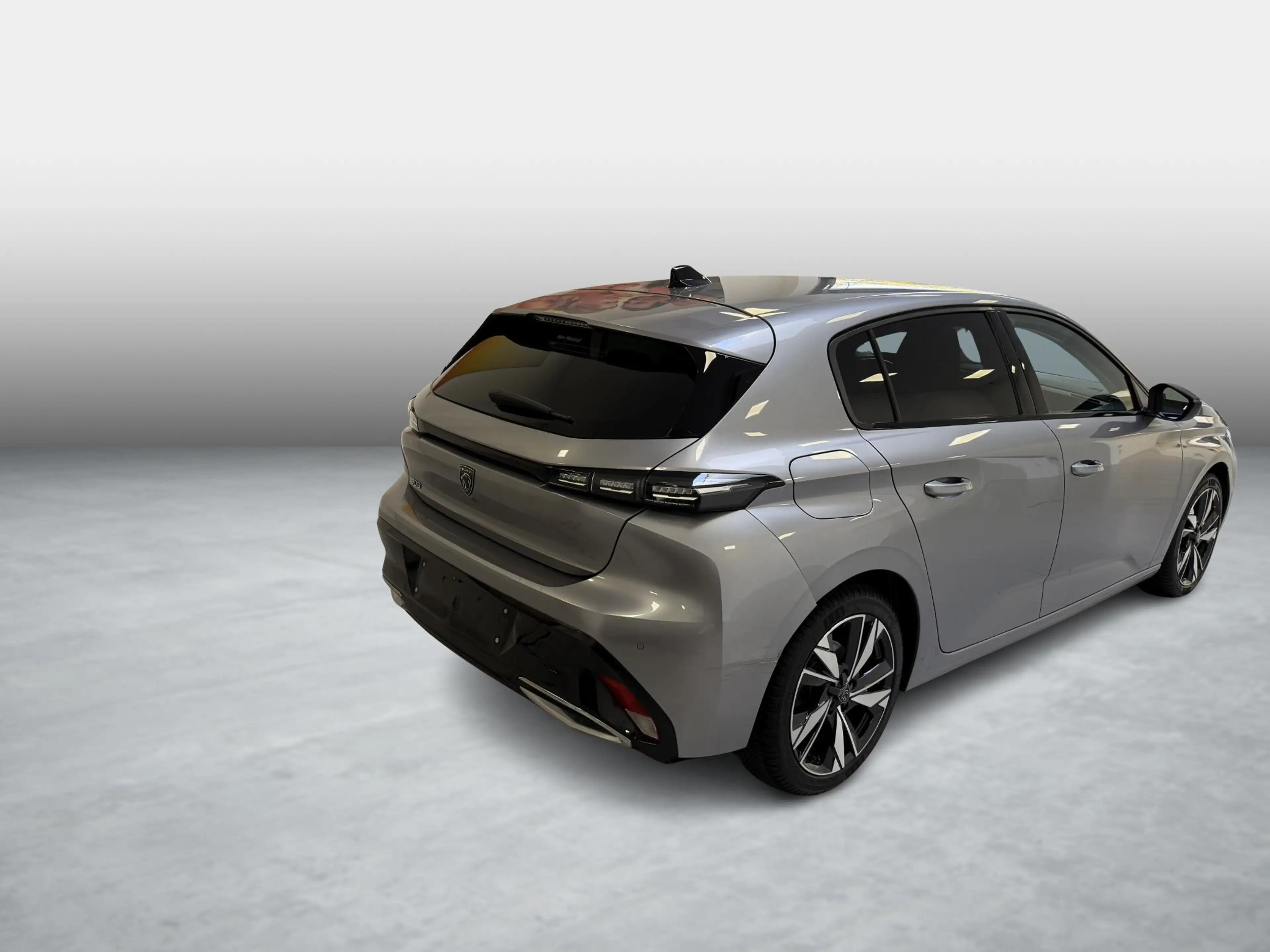 Peugeot 308 1.2 PureTech 130 S&S Allure Pack — photo 8
