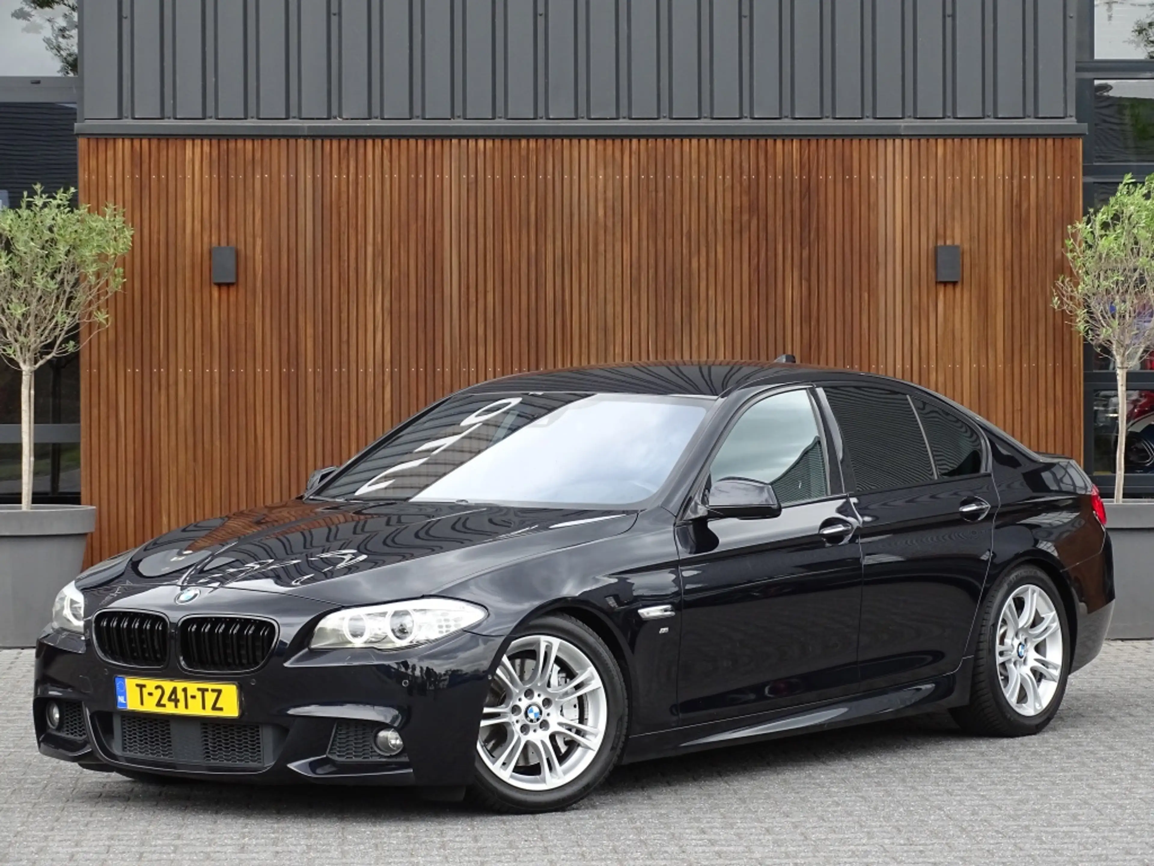 BMW 535 5-serie 535i TwinTurbo 306PK / Executive / M Sport — photo 8
