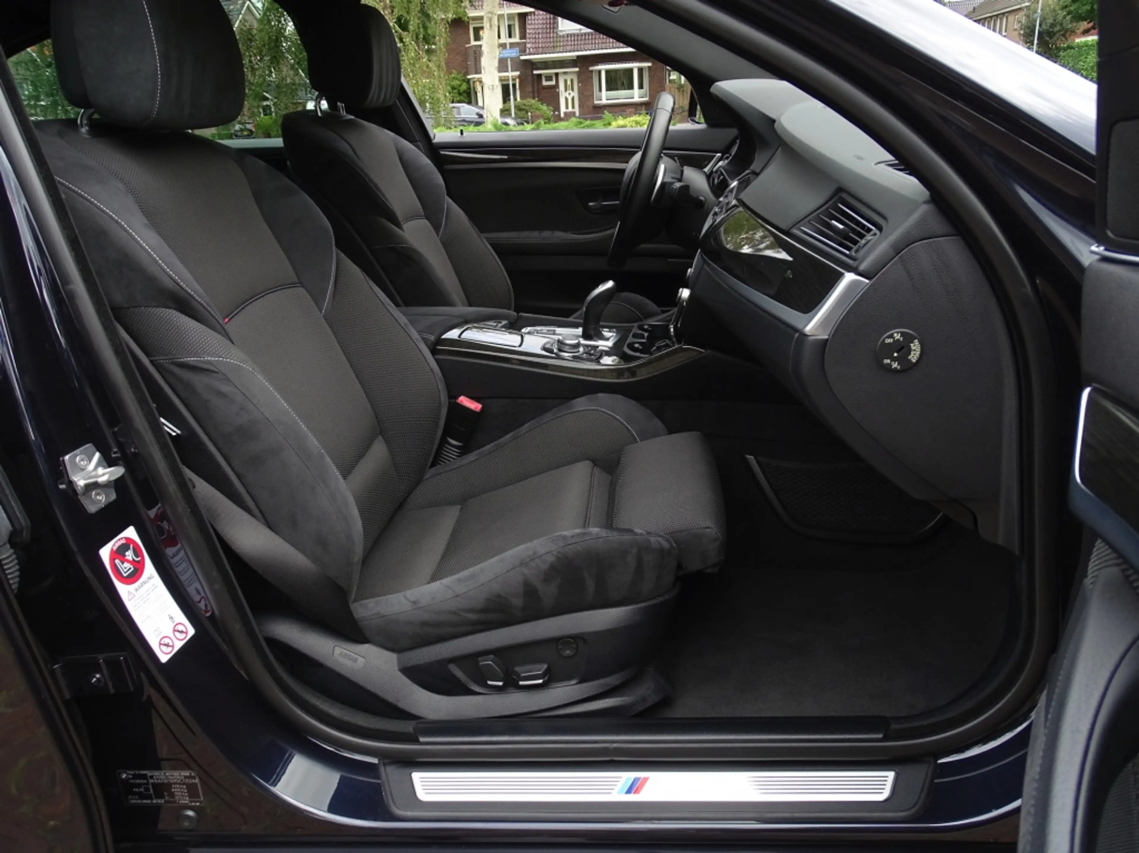 BMW 535 5-serie 535i TwinTurbo 306PK / Executive / M Sport — photo 14