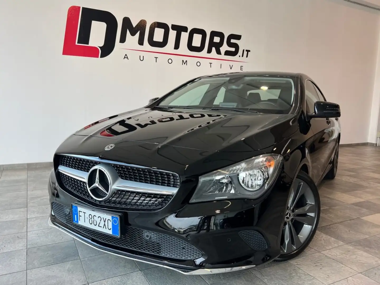 Mercedes-Benz CLA 200 d Automatic Sport Nero - 2