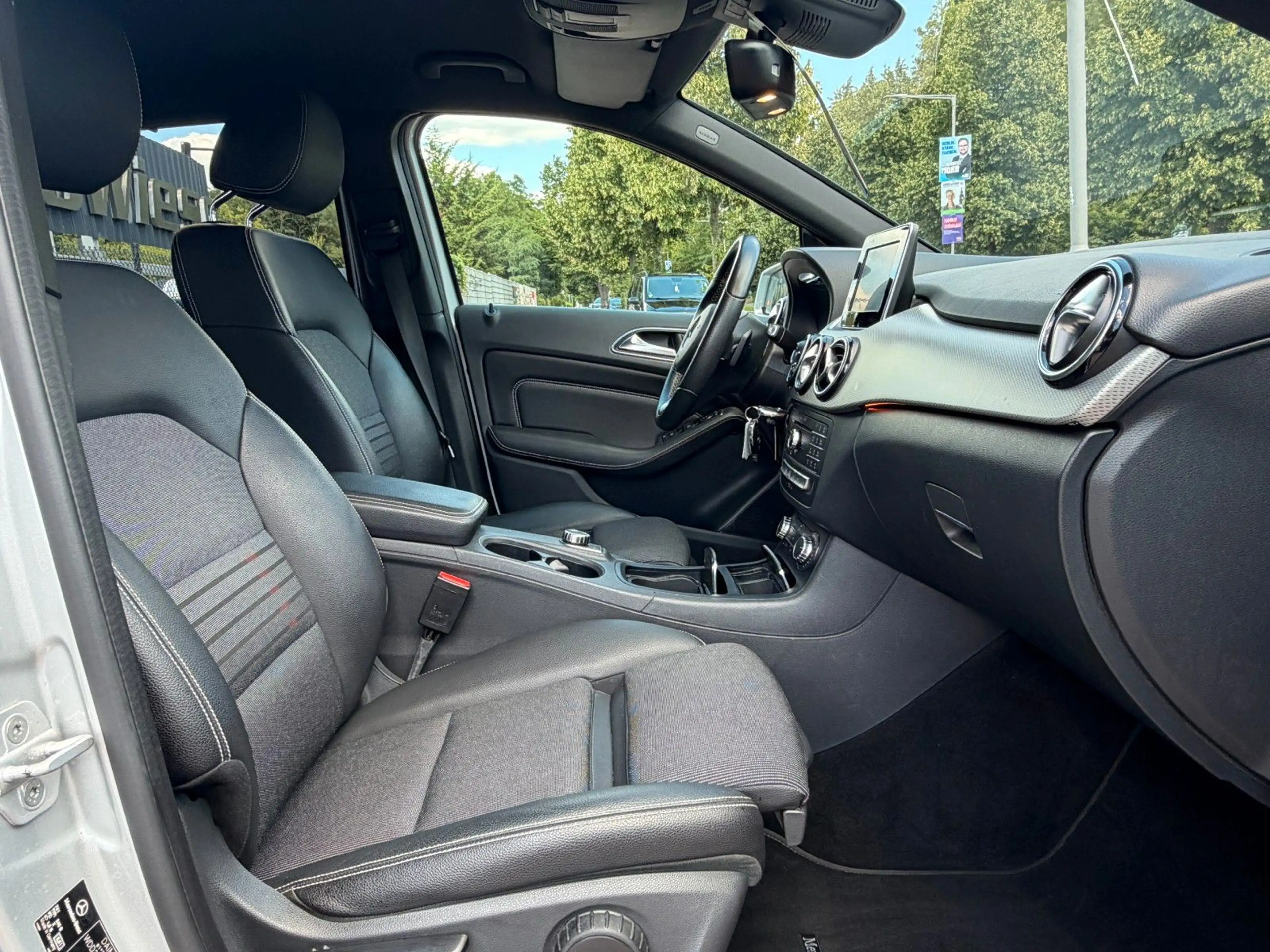 Mercedes-Benz B 180 CDI*Automatik*Navi*LED*PDC*Kamera*2.HD — photo 14