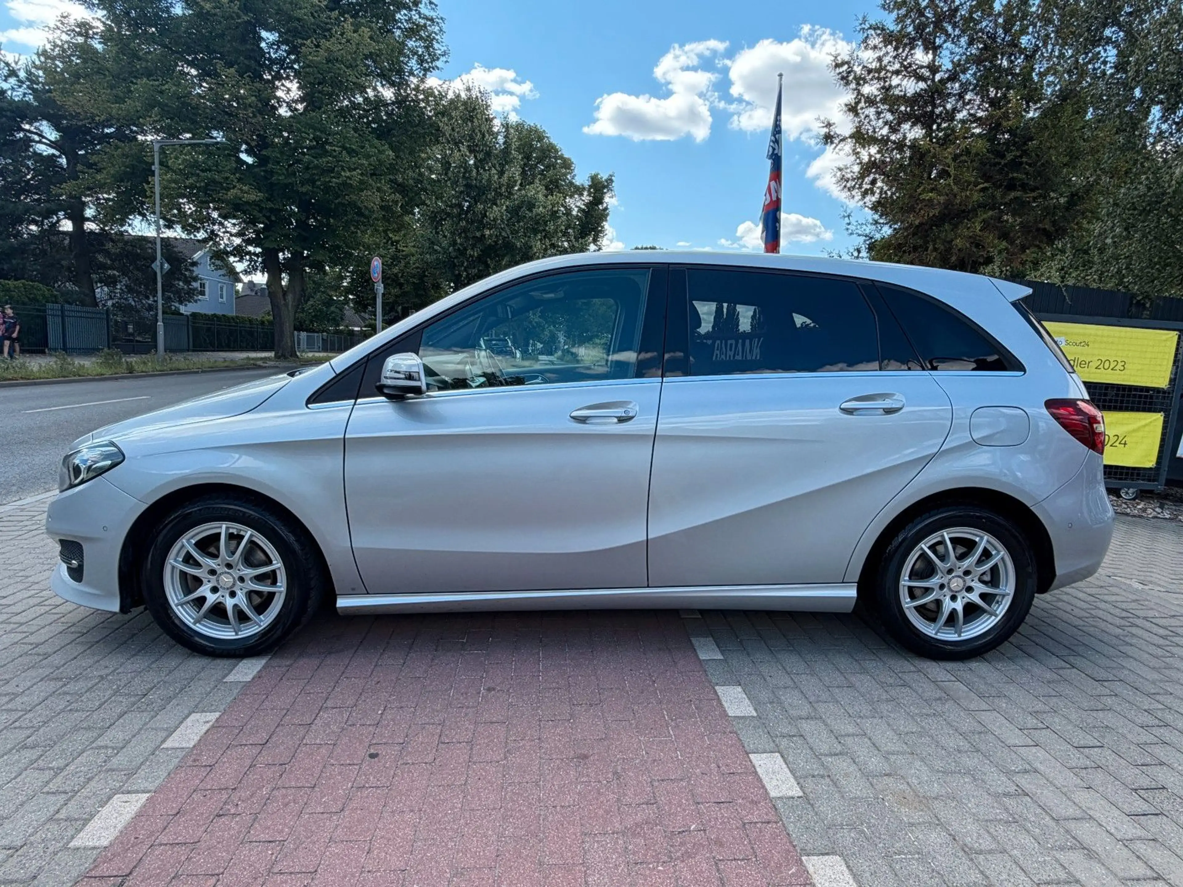 Mercedes-Benz B 180 CDI*Automatik*Navi*LED*PDC*Kamera*2.HD — photo 7
