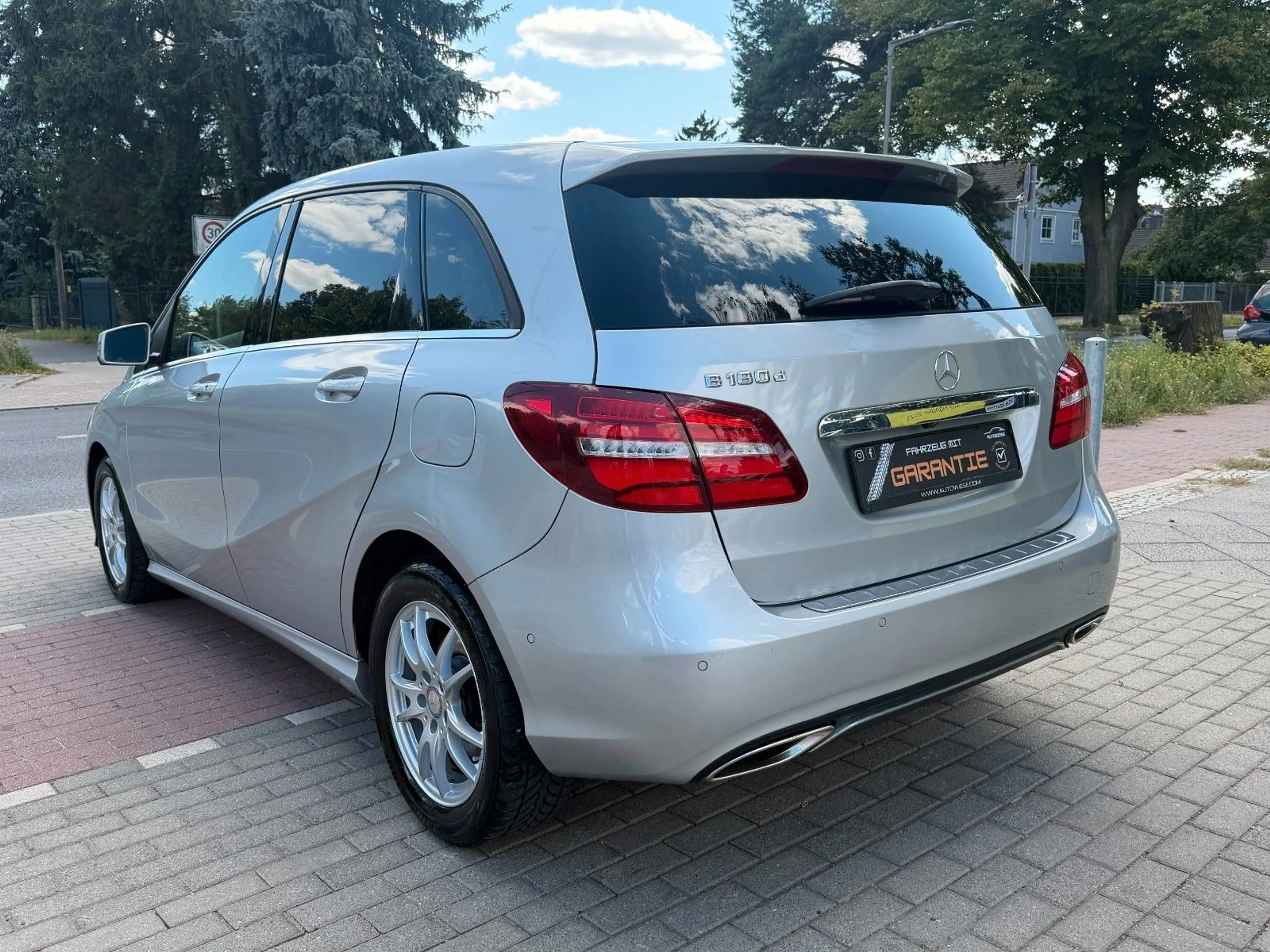 Mercedes-Benz B 180 CDI*Automatik*Navi*LED*PDC*Kamera*2.HD — photo 6