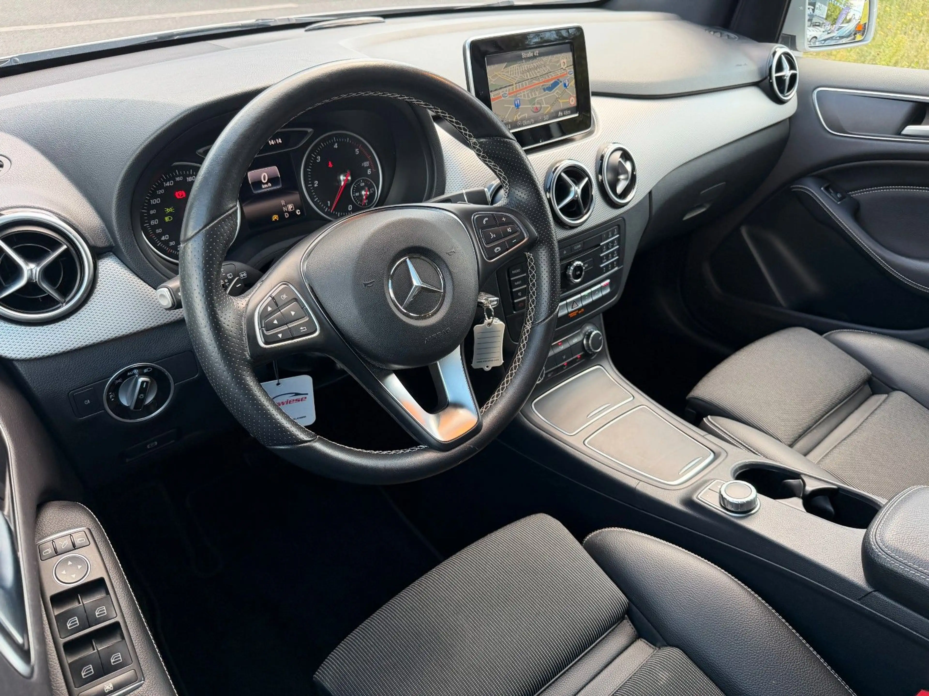 Mercedes-Benz B 180 CDI*Automatik*Navi*LED*PDC*Kamera*2.HD — photo 13